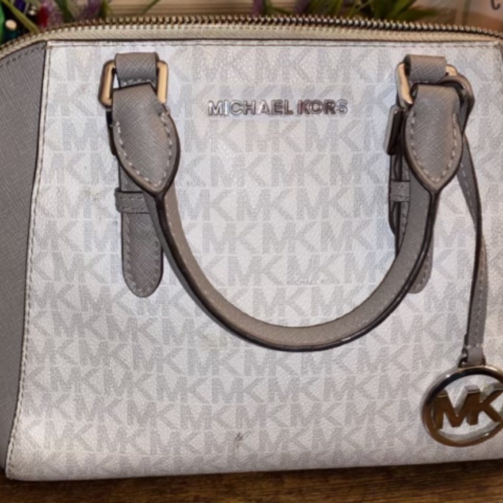 Michael Kors purse